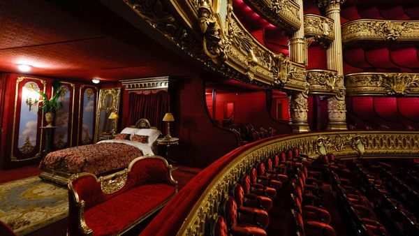 Sensasi Menginap di Gedung Opera Paris, Berminat?
