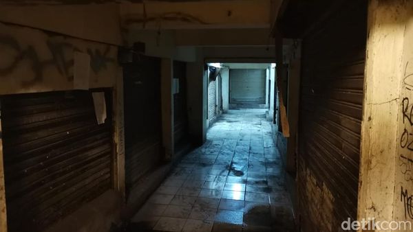 Potret Pasar Tanah Abang Blok G: Tak Terawat hingga Ditinggali Maneken