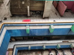 Pedagang Tanah Abang Blok G Jualan di Trotoar, Ngaku Bayar Jutaan ke Preman