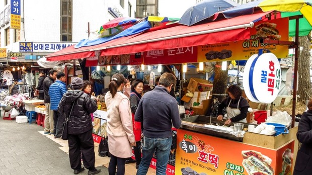 Street Foods di Namdaemun Market/Foto: theseoulguide.com Street Foods di Namdaemun Market