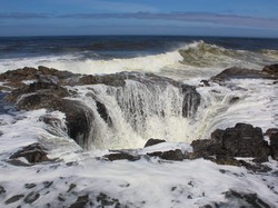 Sumur Thor, Keajaiban Alam Menakjubkan Sekaligus Membingungkan