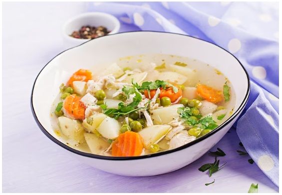 Sup ayam/Foto:freepik/timolina