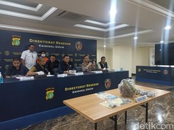 Polisi Ungkap Peran 2 Karyawan Pembunuh Bos Ayam Goreng di Bekasi