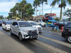 Ada Peningkatan Kendaraan, Polisi Terapkan One Way Arah Puncak Bogor