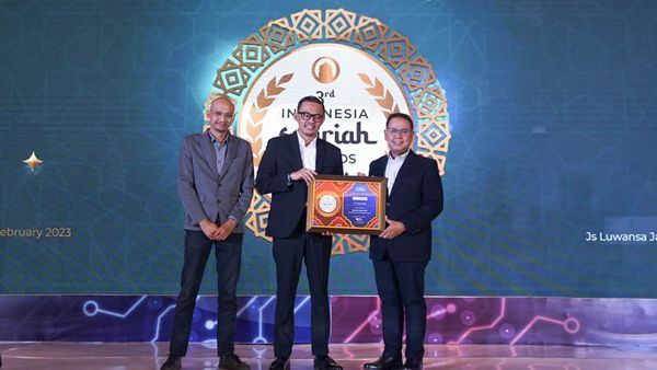Bank DKI Syariah Raih Top Sharia Business Unit 2023