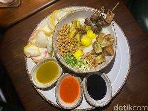 5 Tempat Makan Bubur Ayam Sultan, Harganya Sampai Rp 100 Ribu Seporsi 5 Tempat Makan Bubur Ayam Sultan, Harganya Sampai Rp 100 Ribu Seporsi