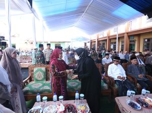 Bupati Ipuk Hadiri Haul-Ajak Warga Teladani Perjuangan KH Askandar