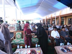 Bupati Ipuk Hadiri Haul-Ajak Warga Teladani Perjuangan KH Askandar