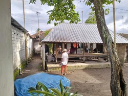 Warga Lombok Berhamburan Selamatkan Diri Saat Gempa M 4,9