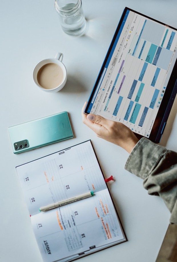 Ilustrasi kebiasaan (Foto: Unsplash/Windows) Ilustrasi kebiasaan (Foto: Unsplash/Windows)