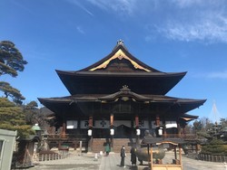 Sensasi Masuk Lorong Hitam Kuil Pertama di Jepang, Diyakini bak Reinkarnasi