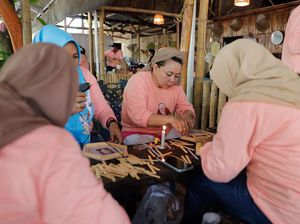 Mak Ganjar Sulsel Ajarkan Warga Olah Barang Bekas Jadi Produk Bernilai
