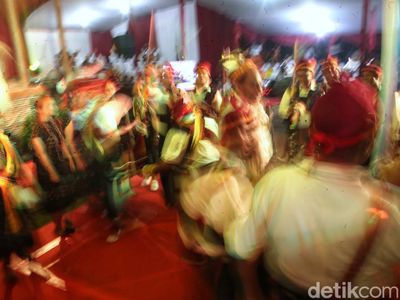 Meriahnya Festival Reba di Taman Mini Indonesia Indah