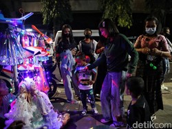 Mengenal Busana Adat Bajawa yang Dikenakan di Pesta Reba Ngada