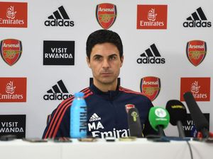 Arteta Kini Nggak Ngomel Meski Dirugikan VAR Arteta Kini Nggak Ngomel Meski Dirugikan VAR