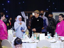 Momen Jokowi Hadiri Pernikahan Adik Ipar di Surabaya