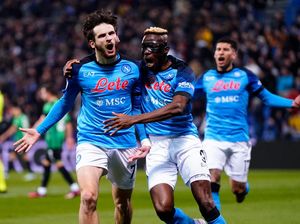 Napoli Tak Main Seperti Klub Italia Napoli Tak Main Seperti Klub Italia