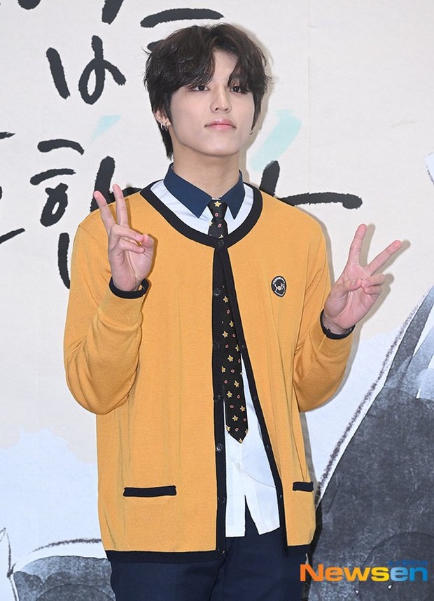 Park Jeongwoo saat menghadiri kelulusannya / Foto : twitter.com/news.naver.com Park Jeongwoo saat menghadiri kelulusannya / Foto : twitter.com/news.naver.com