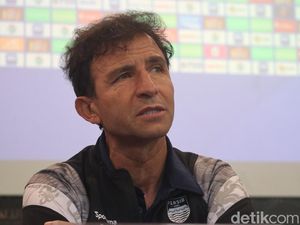 Permainan Persib Berubah Usai Teja Dikartu Merah Permainan Persib Berubah Usai Teja Dikartu Merah