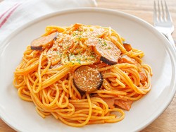 Resep Spaghetti Tumis Terong dan Daging Asap, Mulur Gurihnya Nagih
