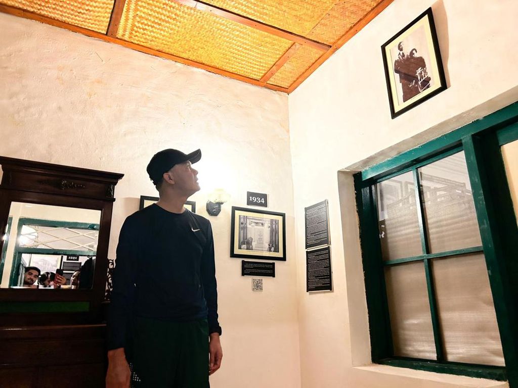 Ganjar Napak Tilas ke Rumah Kelahiran-Indekos Bung Karno di Surabaya