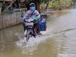 Mintobasuki Pati Banjir Lagi, Warga Sambat Tak Bisa Kerja
