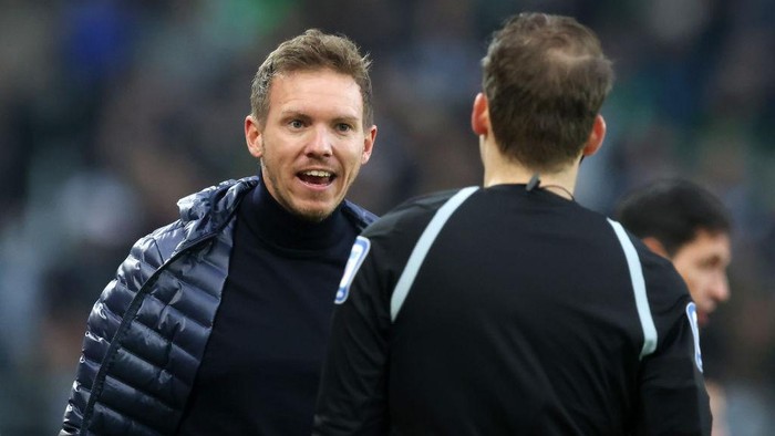 MOENCHENGLADBACH, GERMANY - FEBRUARY 18: Coach Julian Nagelsmann of Bayern Muenchen reacts  during the Bundesliga match between Borussia Mönchengladbach and FC Bayern München at Borussia-Park on February 18, 2023 in Moenchengladbach, Germany. (Photo by Stefan Matzke - sampics/Corbis via Getty Images)