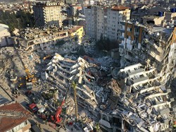 Gempa Kuat Kembali Guncang Turki, Kini Bermagnitudo 6,4