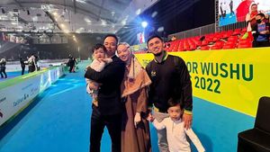 5 Potret Pangling Lindswell Kwok, Eks Atlet Wushu yang Kini Fokus Rawat Anak