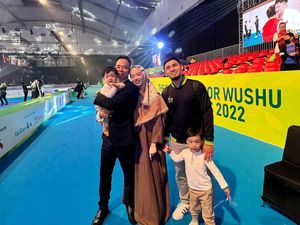 5 Potret Pangling Lindswell Kwok, Eks Atlet Wushu yang Kini Fokus Rawat Anak 5 Potret Pangling Lindswell Kwok, Eks Atlet Wushu yang Kini Fokus Rawat Anak