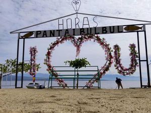 Wisata di Pantai Bulbul, Bermain Air Sambil Melihat Keindahan Danau Toba