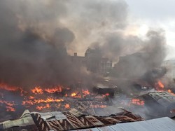 Pasar Cik Puan Pekanbaru Terbakar