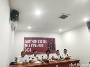 Adian Napitupulu Cs Tak Mau Capres Afilisasi Orba-Politik Identitas Adian Napitupulu Cs Tak Mau Capres Afilisasi Orba-Politik Identitas
