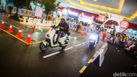Pengunjung Bisa Jajal Motor Listrik Lho di IIMS 2023, Penasaran?