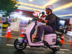 Test Ride Motor Listrik Dipadati Pengunjung IIMS 2023, Tertarik Beli?