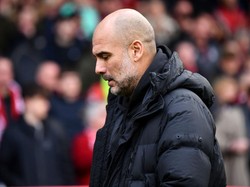 Pep Guardiola Pusing Berat