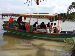 2 Remaja Tercebur di Waduk Gondang saat Bermain Perahu