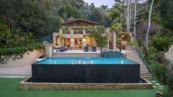 10 Foto Rumah Mewah Jennifer Lopez Dijual Rp 645 Miliar, Kamar Tidurnya Ada 9