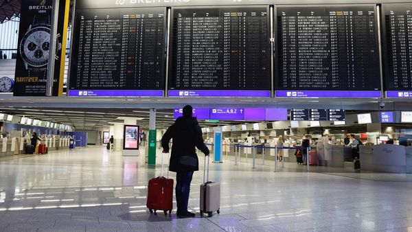 Saat Bandara Frankfurt Lumpuh Akibat Pekerja Mogok Massal