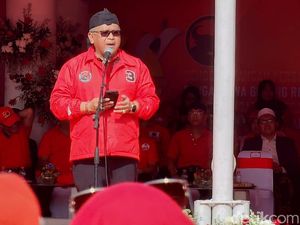 Sekjen PDIP Bantah Ada Komunikasi dengan PAN soal Duet Ganjar-Erick Thohir