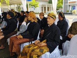 Ketika Pandai Besi dan Dukun Bayi Diajak Rayakan Hari Jadi Pacitan