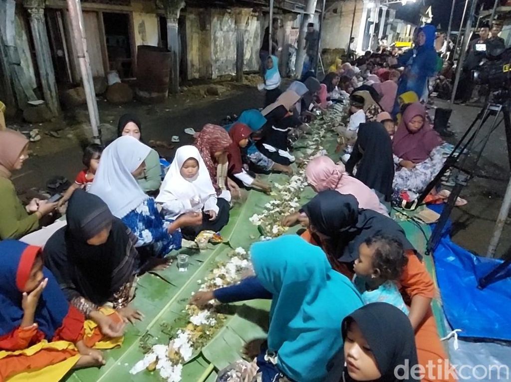 Tradisi Madang Bareng saat Isra Miraj, Wujud Syukur Nelayan di Kisik Kendal