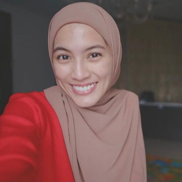 Alyssa Soebandono Alyssa Soebandono pun memiliki prestasi yang luar biasa dibidang pendidikan.