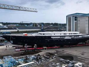 Kapal Layar Rp 7,5 Triliun Milik Jeff Bezos Mulai Melaut