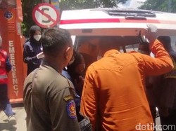 Tangis Istri Pecah Saat Jenazah Sekuriti Tenggelam di Kali Jagir Ditemukan