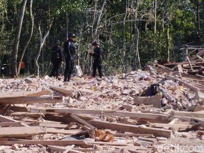 Potret Dahsyatnya Ledakan Petasan di Blitar