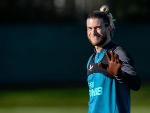 Ten Hag ke MU: Ayo Kita Tes Loris Karius Ten Hag ke MU: Ayo Kita Tes Loris Karius