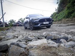 Melibas Jalur Pedesaan dengan New MG HS: Gimana Bantingannya?