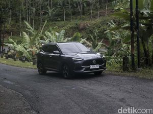 Mengulik Spesifikasi New MG HS, Harga Mulai Rp 400 Jutaan Mengulik Spesifikasi New MG HS, Harga Mulai Rp 400 Jutaan