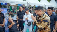 Jumpa di Reuni SMA 3 Medan, Akhyar Kasih Jempol ke Bobby Nasution